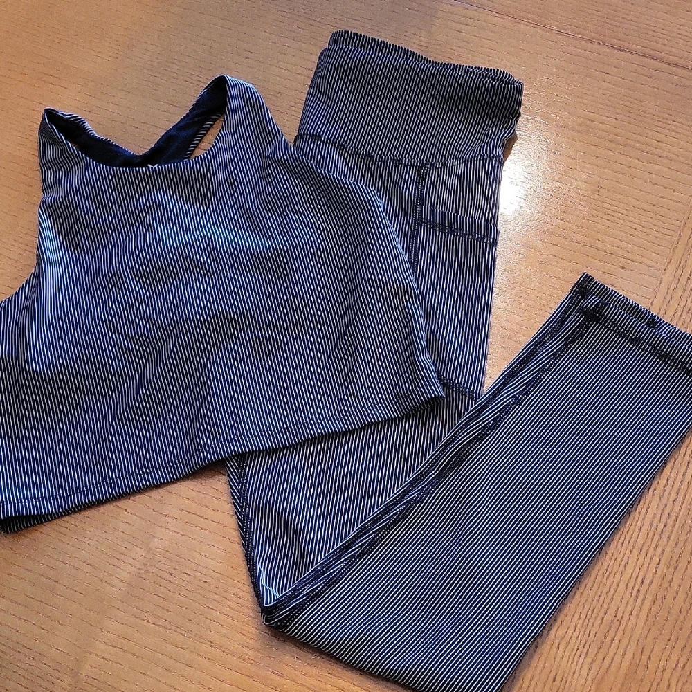 Old Navy Black and White Striped Leggings Set